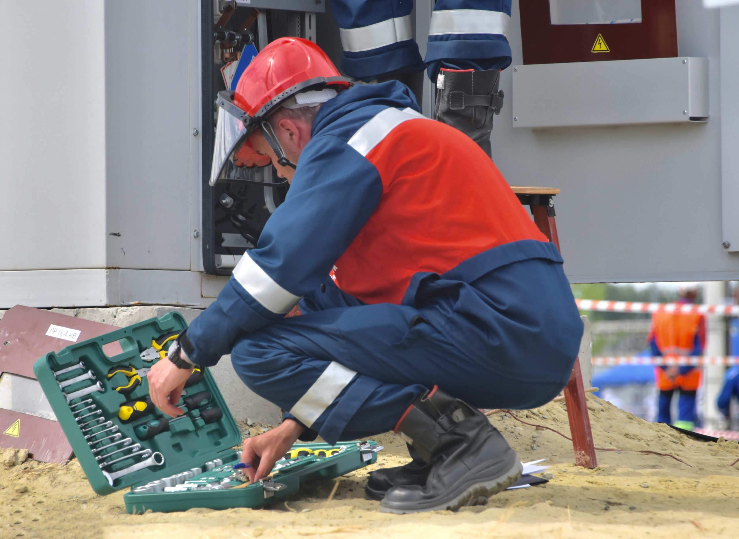 V9 Electrical maintenance and project support